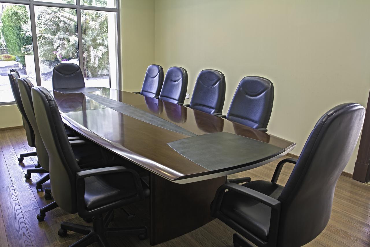 Almoayyed Suites Manama Luaran gambar